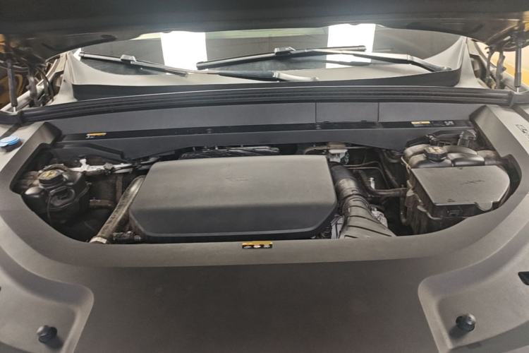 Used Li Auto L9 2022 Max model Engine Bay