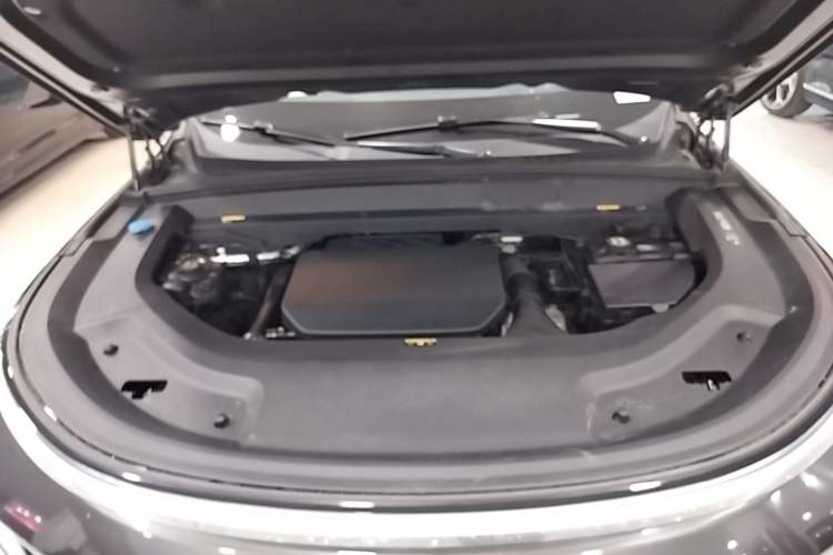 Used Li Auto L9 2022 Max model Engine Bay