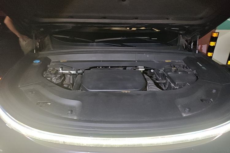 Used Li Auto L9 2022 Max model Engine Bay