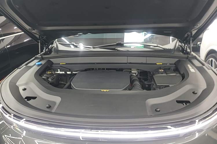 Used Li Auto L9 2022 Max model Engine Bay