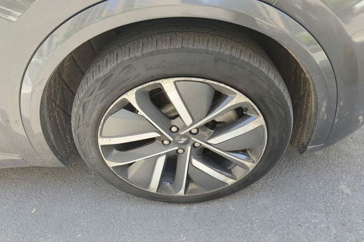 Used Li Auto L9 2022 Max model Exterior 1