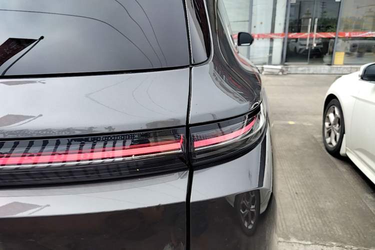 Used Li Auto L9 2022 Max model Exterior 3