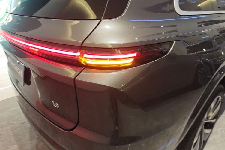 Used Li Auto L9 2022 Max model Exterior 3