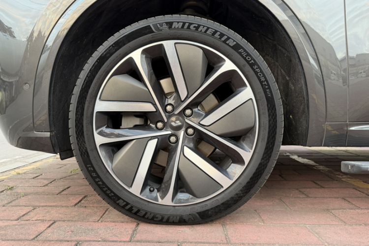 Used Li Auto L9 2022 Max model Exterior 3