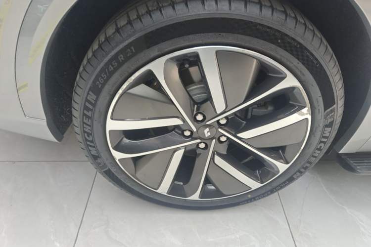 Used Li Auto L9 2022 Max model Exterior 5