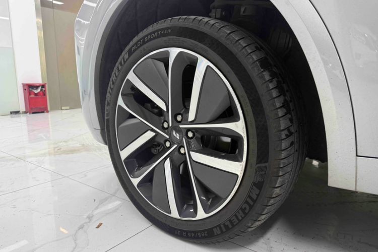 Used Li Auto L9 2022 Max model Exterior 5