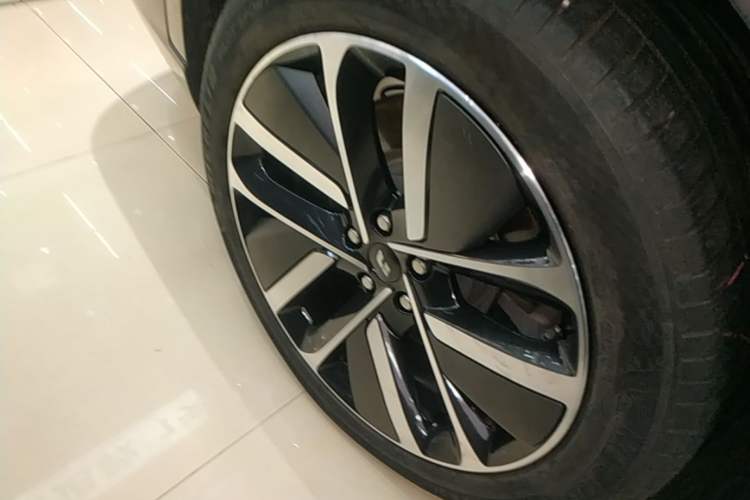 Used Li Auto L9 2022 Max model Exterior 5