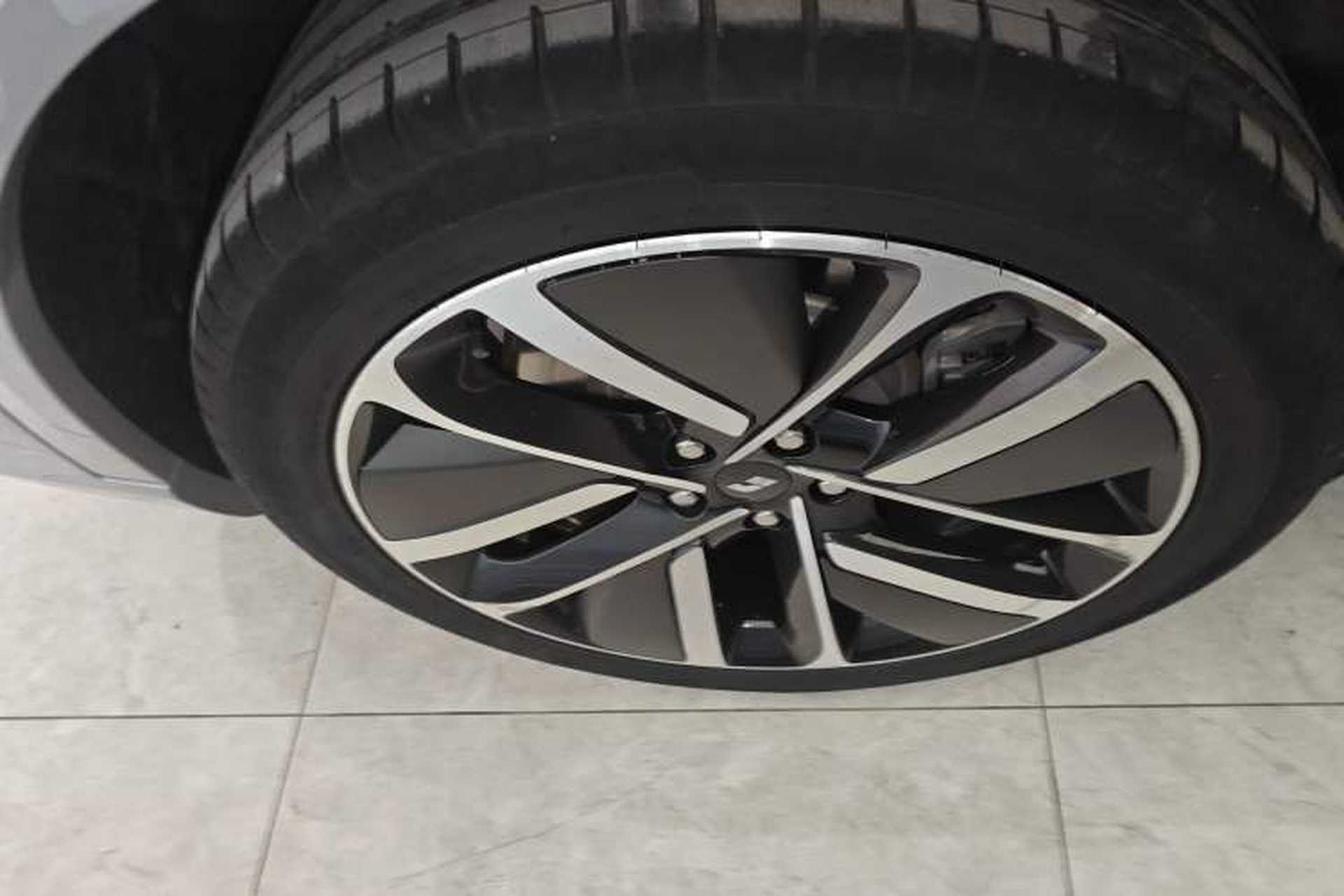 Used Li Auto L9 2022 Max model Exterior 5