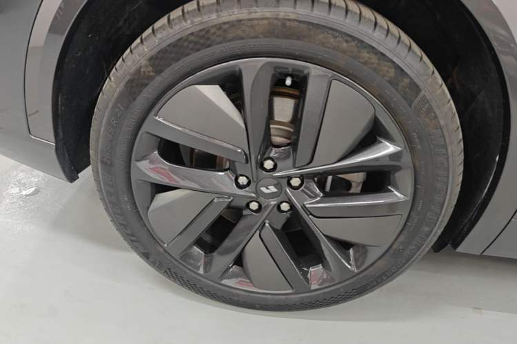 Used Li Auto L9 2022 Max model Exterior 5