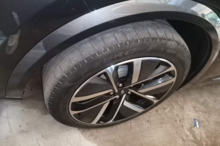 Used Li Auto L9 2022 Max model Exterior 5
