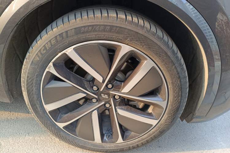 Used Li Auto L9 2022 Max model Exterior 7