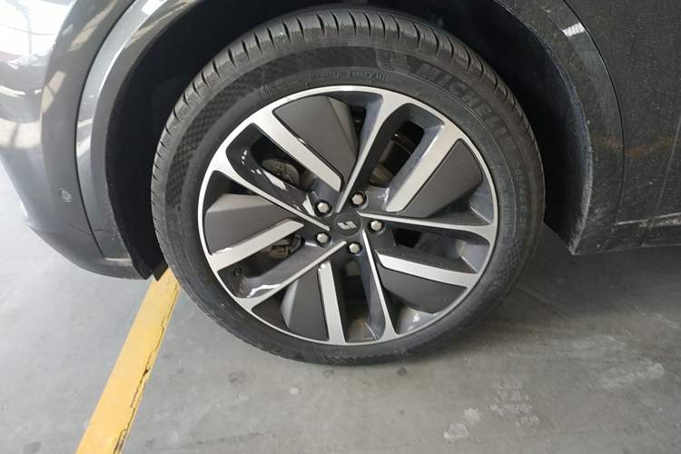 Used Li Auto L9 2022 Max model Exterior 7