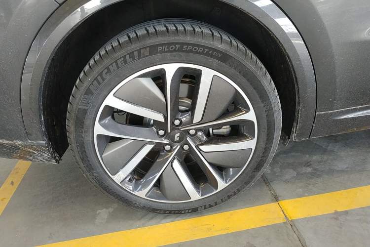 Used Li Auto L9 2022 Max model Exterior 8