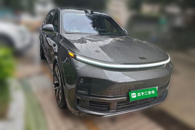 Used Li Auto L9 2022 Max model Front Right 45 Deg