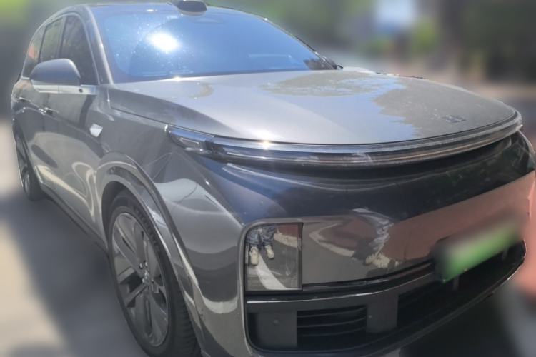 Used Li Auto L9 2022 Max model Front Right 45 Deg