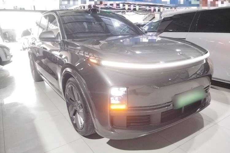 Used Li Auto L9 2022 Max model Front Right 45 Deg