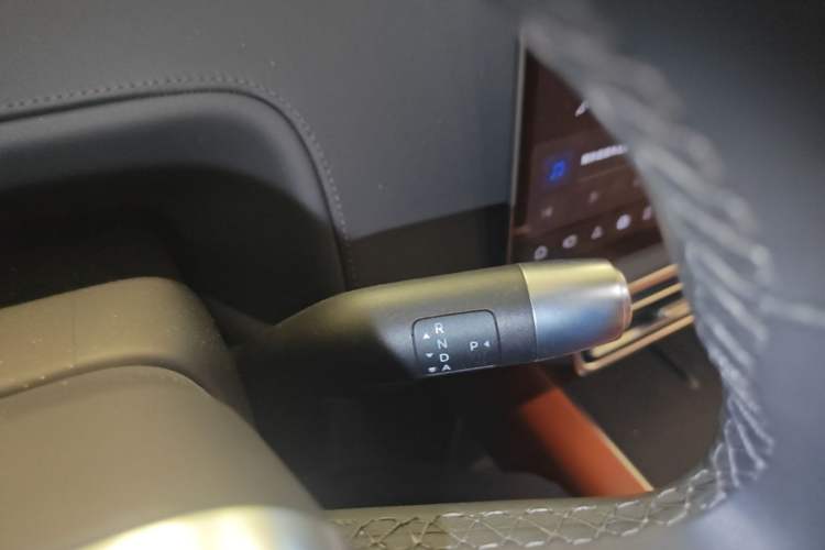 Used Li Auto L9 2022 Max model Gear Lever