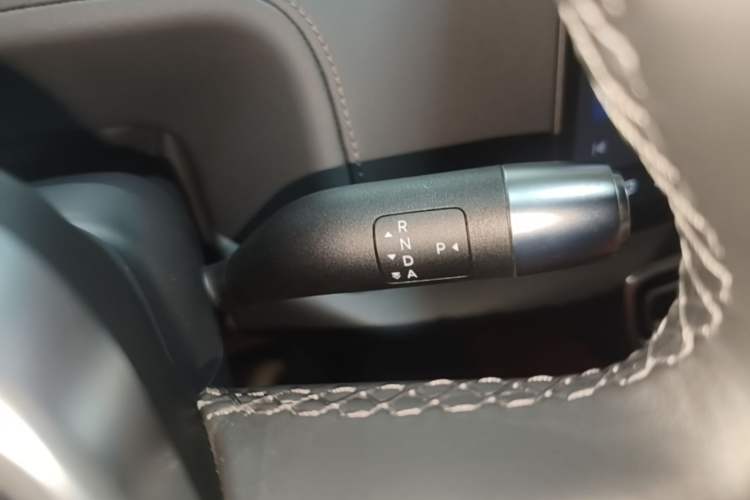 Used Li Auto L9 2022 Max model Gear Lever