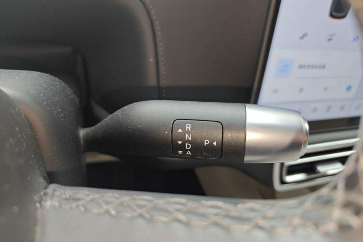 Used Li Auto L9 2022 Max model Gear Lever
