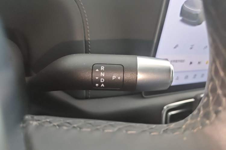 Used Li Auto L9 2022 Max model Gear Lever