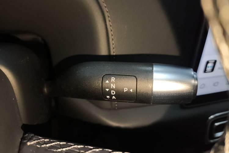 Used Li Auto L9 2022 Max model Gear Lever