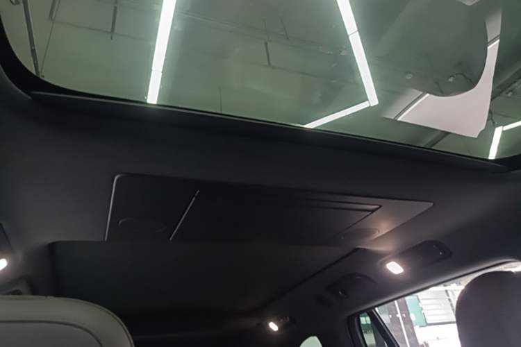 Used Li Auto L9 2022 Max model Headliner