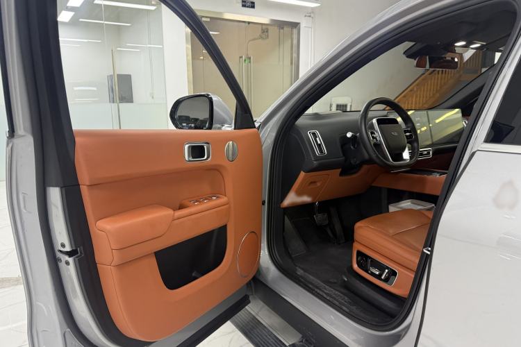 Used Li Auto L9 2022 Max model Interior 1