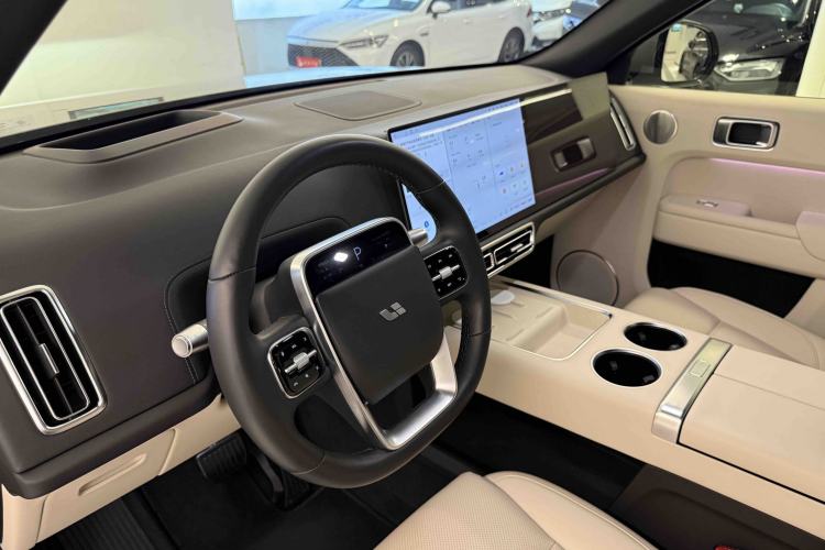 Used Li Auto L9 2022 Max model Interior 10