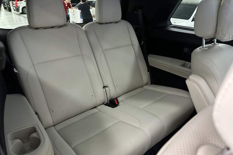 Used Li Auto L9 2022 Max model Interior 11