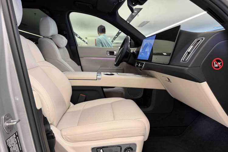 Used Li Auto L9 2022 Max model Interior 2