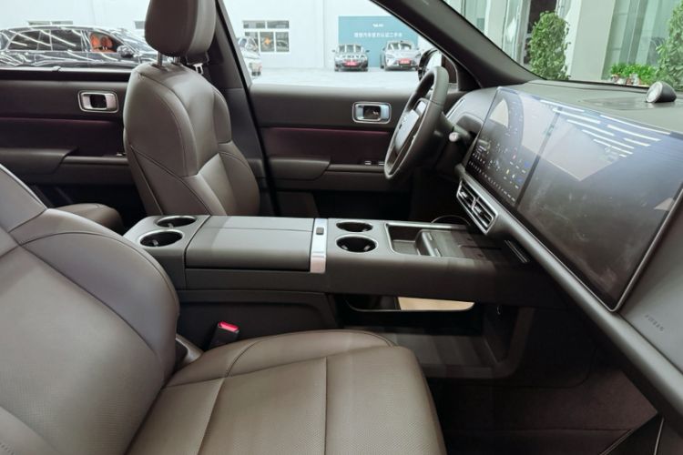 Used Li Auto L9 2022 Max model Interior 2