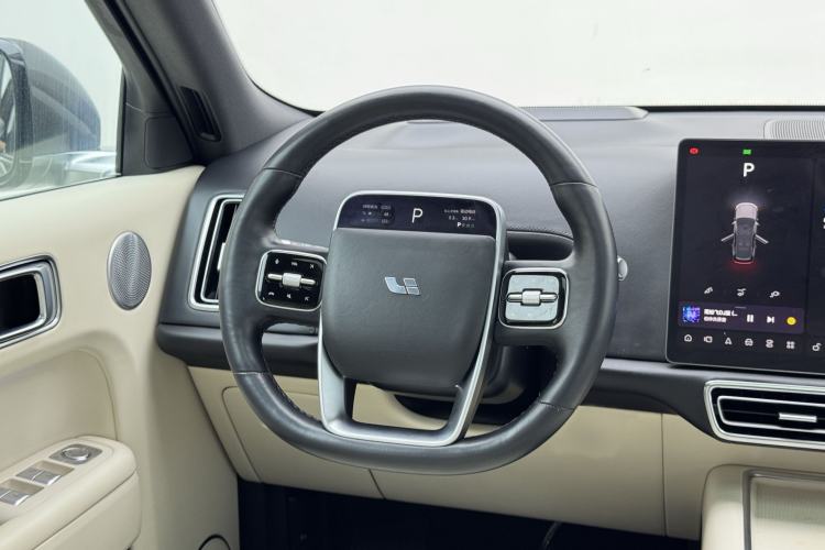 Used Li Auto L9 2022 Max model Interior 3