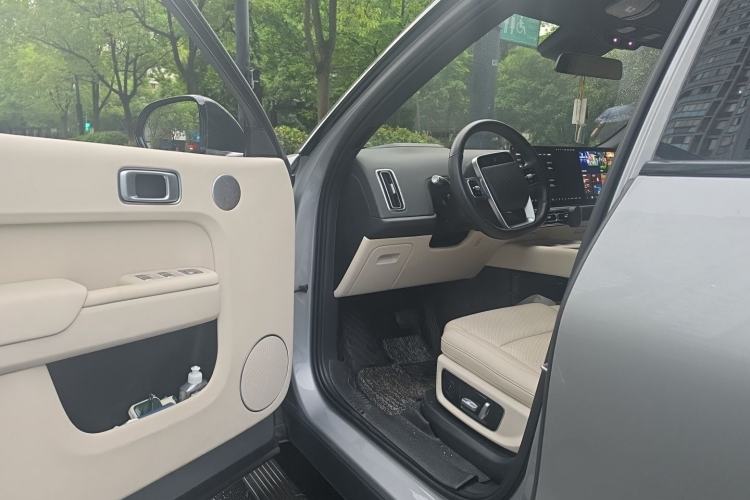 Used Li Auto L9 2022 Max model Interior 3