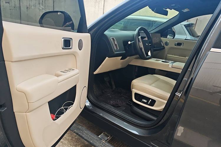 Used Li Auto L9 2022 Max model Interior 3