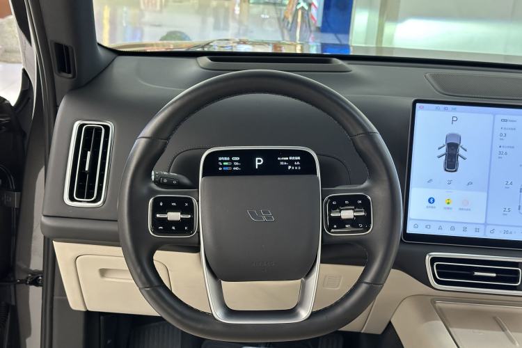 Used Li Auto L9 2022 Max model Interior 4