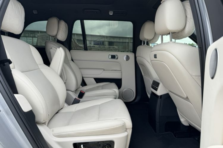 Used Li Auto L9 2022 Max model Interior 4