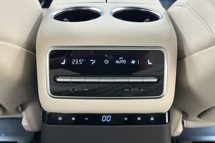 Used Li Auto L9 2022 Max model Interior 5