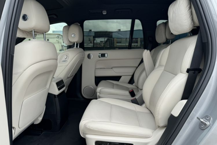 Used Li Auto L9 2022 Max model Interior 5