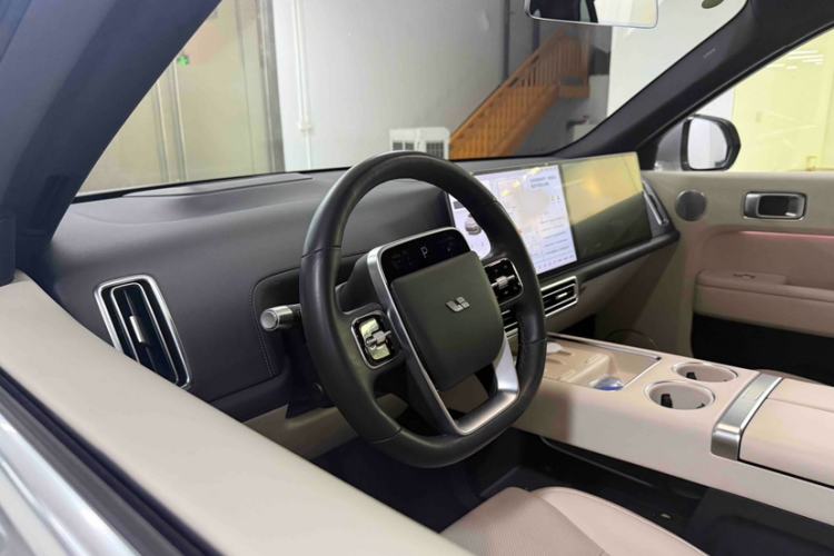 Used Li Auto L9 2022 Max model Interior 7