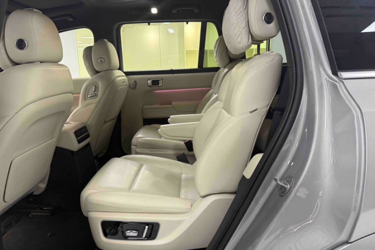 Used Li Auto L9 2022 Max model Interior 9