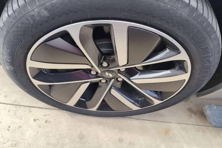 Used Li Auto L9 2022 Max model Left Front Wheel Hub
