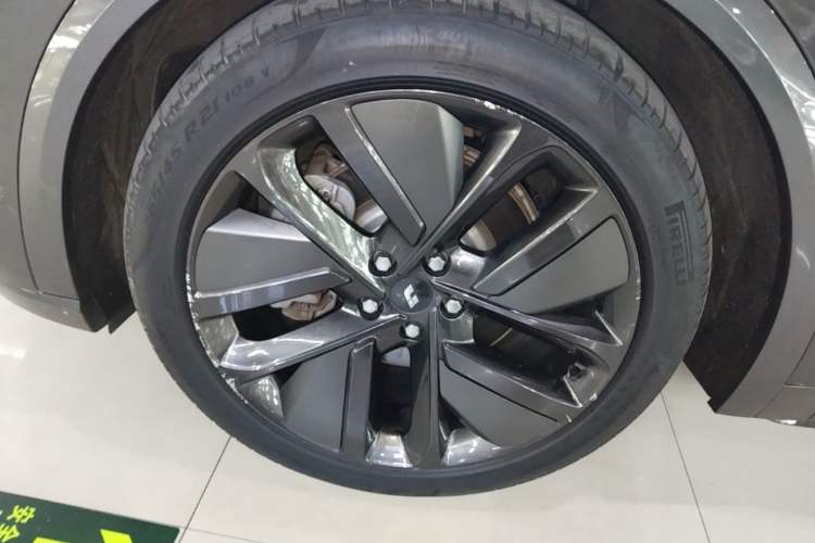 Used Li Auto L9 2022 Max model Left Front Wheel Hub