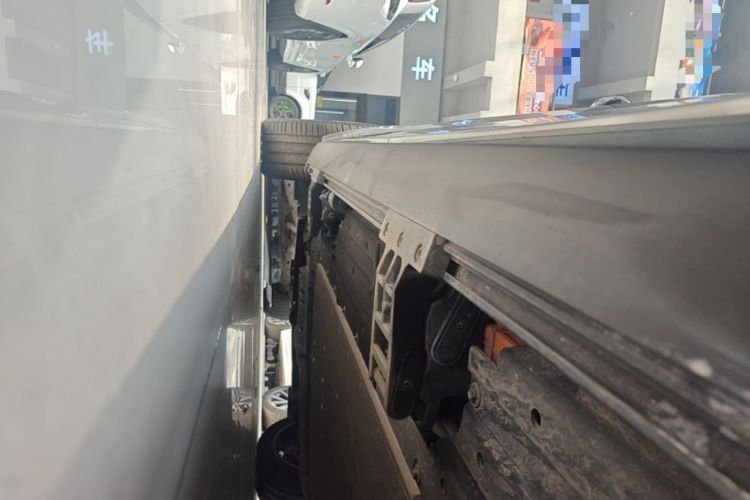 Used Li Auto L9 2022 Max model Left Side Sill