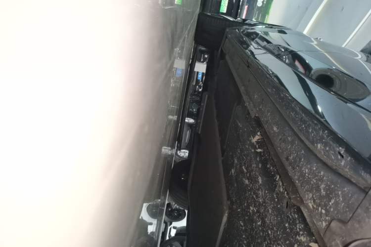 Used Li Auto L9 2022 Max model Left Side Sill