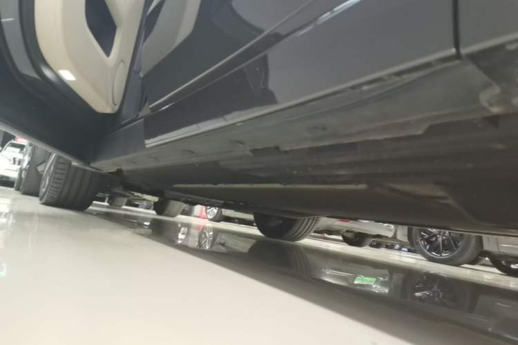 Used Li Auto L9 2022 Max model Left Side Sill