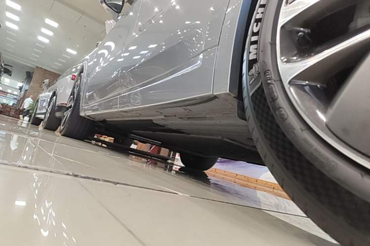 Used Li Auto L9 2022 Max model Left Side Sill