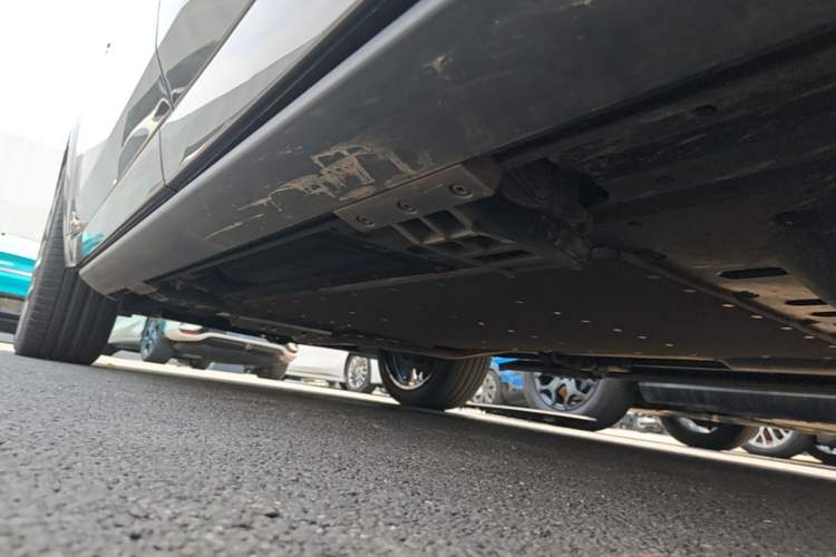 Used Li Auto L9 2022 Max model Left Side Sill