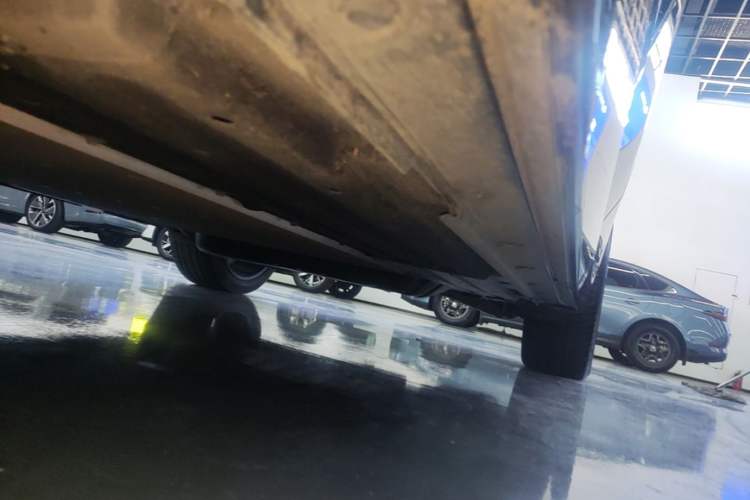 Used Li Auto L9 2022 Max model Left Side Sill
