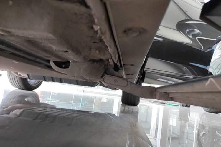 Used Li Auto L9 2022 Max model Left Side Sill