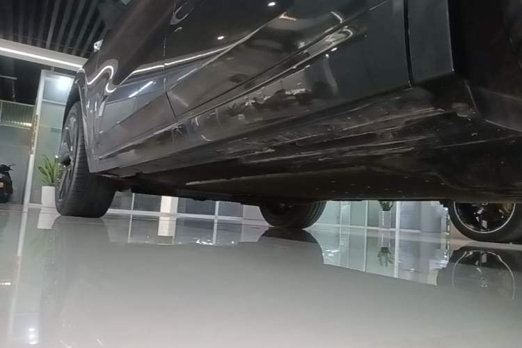 Used Li Auto L9 2022 Max model Left Side Sill